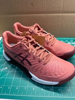 Asics gel challenge tennis, women's 8.5 NWT